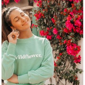 Wildflowers Mint Green Sweatshirt